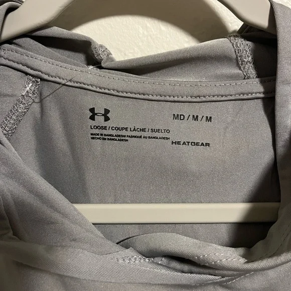 NWT Under Armour Women’s Gray Performance Hooded Shirt-Loose-Tie waistline - Picture 2 of 6